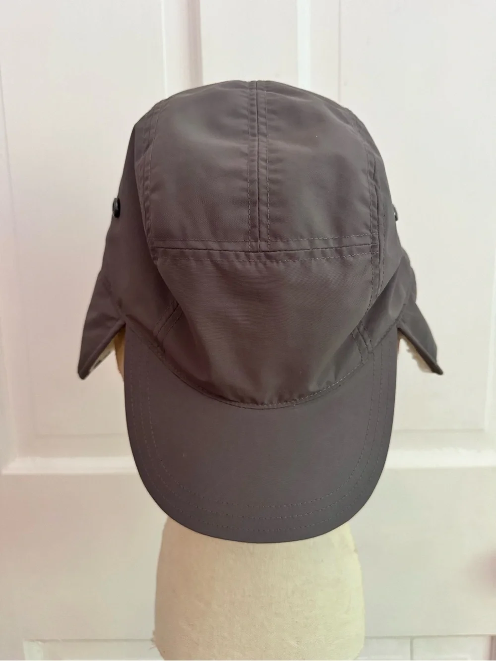 Kids Lands' End Cream Sherpa-Lined Warm Hat with Gray Trim Top Size Small Medium